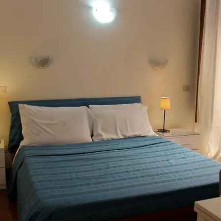 Aida Trevi Fountain Rome Apartment Exterior photo