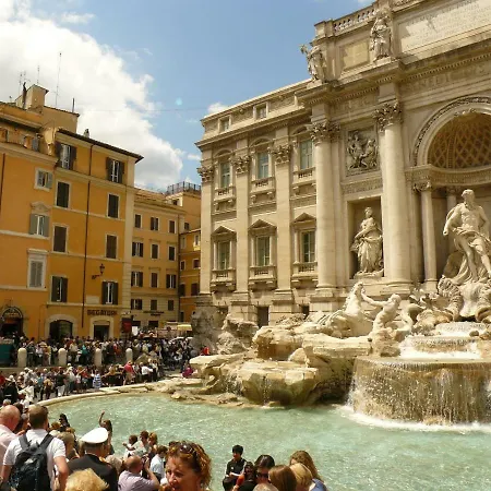 Aida Trevi Fountain Rome Apartment Exterior photo